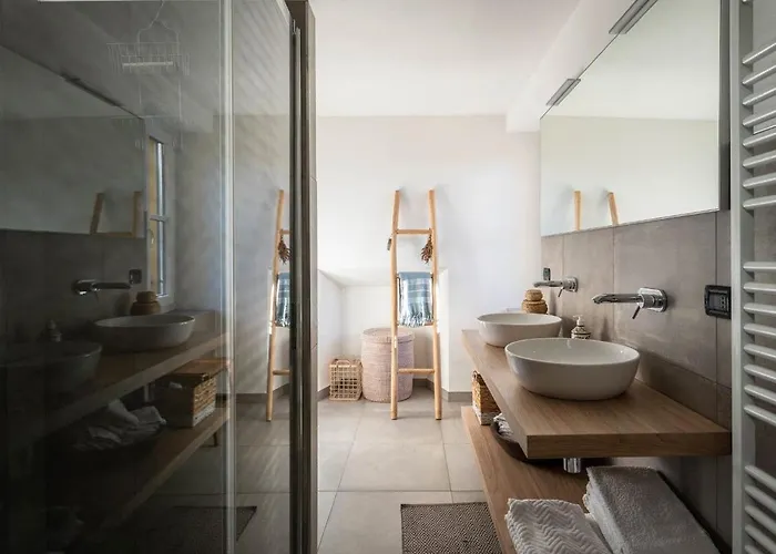 Torre Di Castelli - By Lovecomo * Menaggio