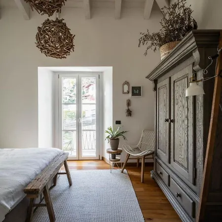 Torre Di Castelli - By Lovecomo 別荘