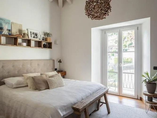 Torre Di Castelli - By Lovecomo Nyaraló *