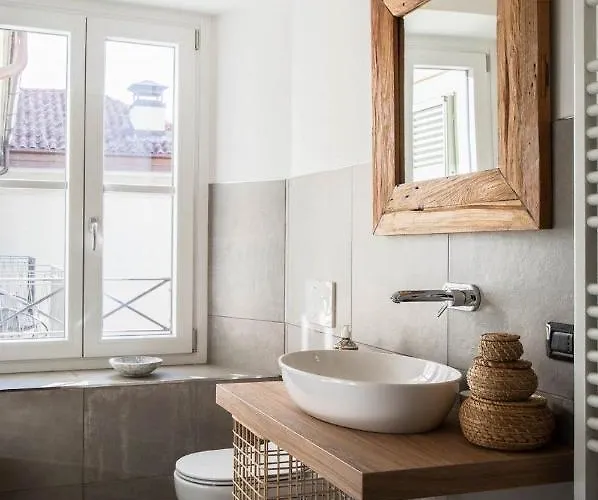 Torre Di Castelli - By Lovecomo * Menaggio